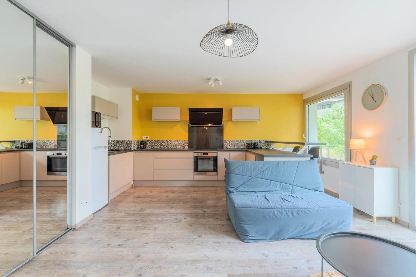 Apartment Near Metro With Parking & Balconies Lille Luaran gambar